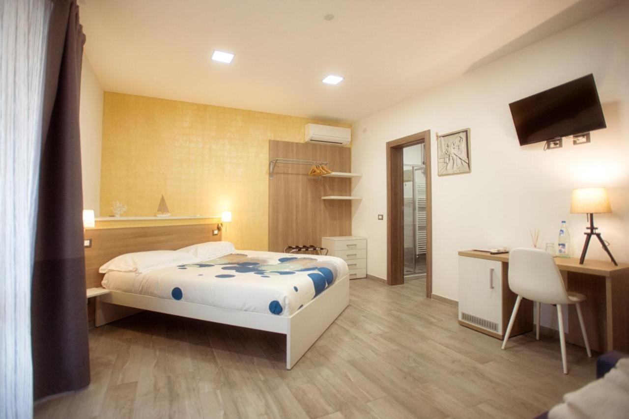 Marbianco B&B Marina Di Carrara Extérieur photo